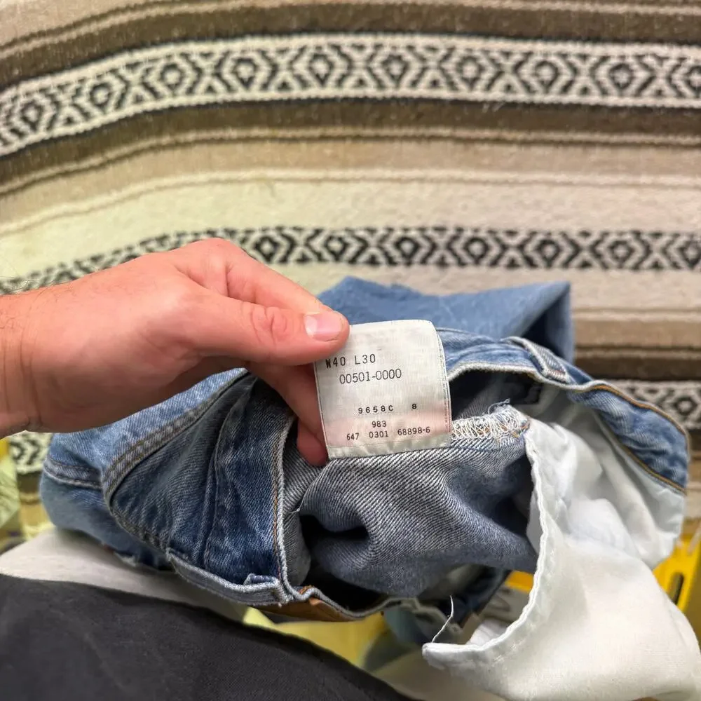 Men's Vintage 90's Levi's 501 XX Button Fly Light Wash Denim Blue Jeans 37 x 29